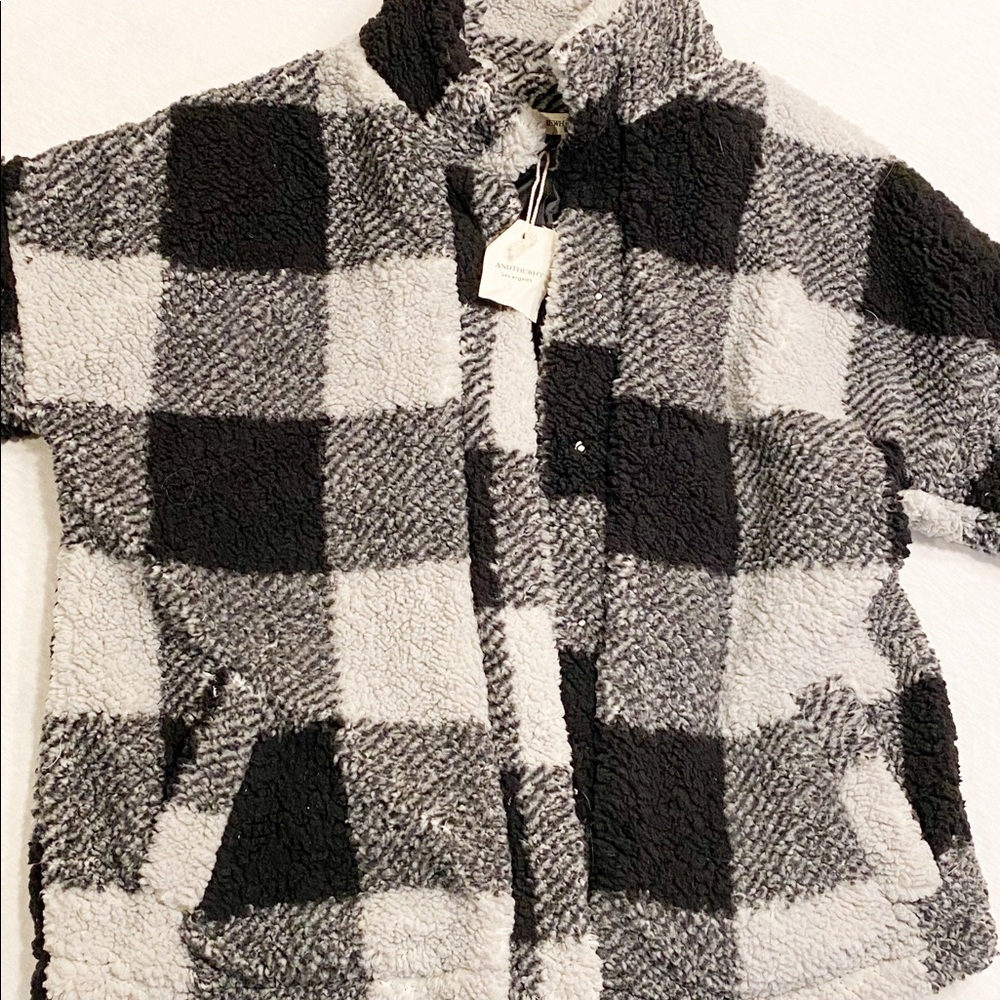 NWT softest sherpa